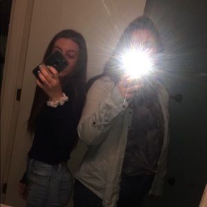 Meet your Posher, Olivia